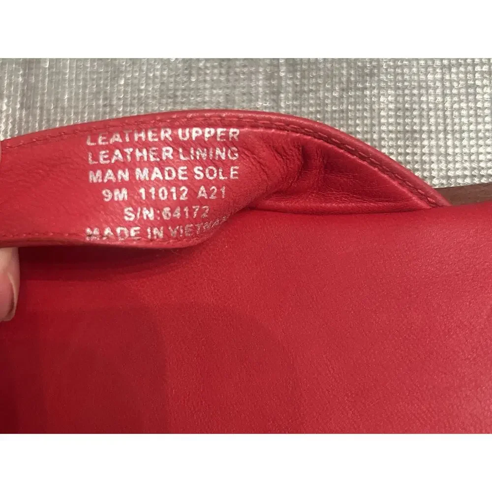 Tory Burch Benton Thong Red Leather Sandals Size 9M Gold Logo
